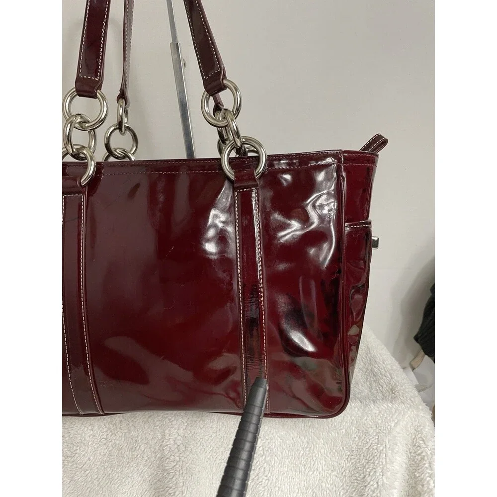 Coach Burgundy Patent Leather Tunrlock Pocket Double Handle Tote Bag READ - Picture 14 of 16